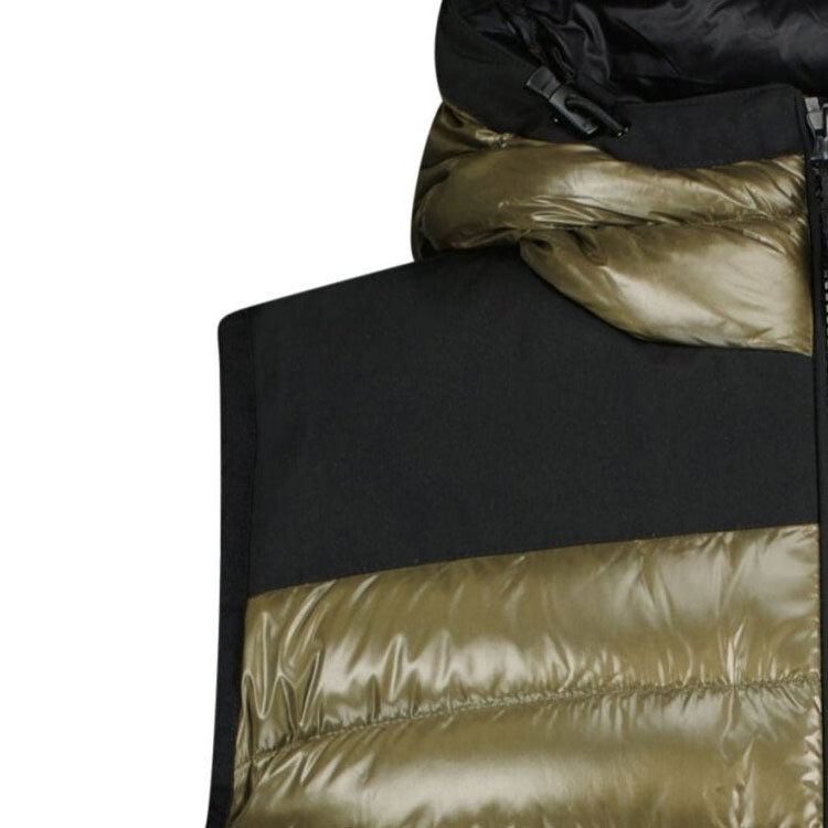 Пуховик мужской Burberry оливково-зеленый — фото 2