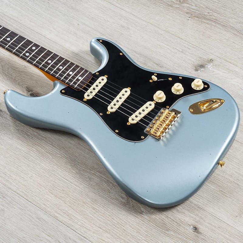 

Электрогитара Fender Custom Shop LTD 1965 Dual-Mag Stratocaster Journeyman Relic Guitar, Aged Ice Blue Metallic