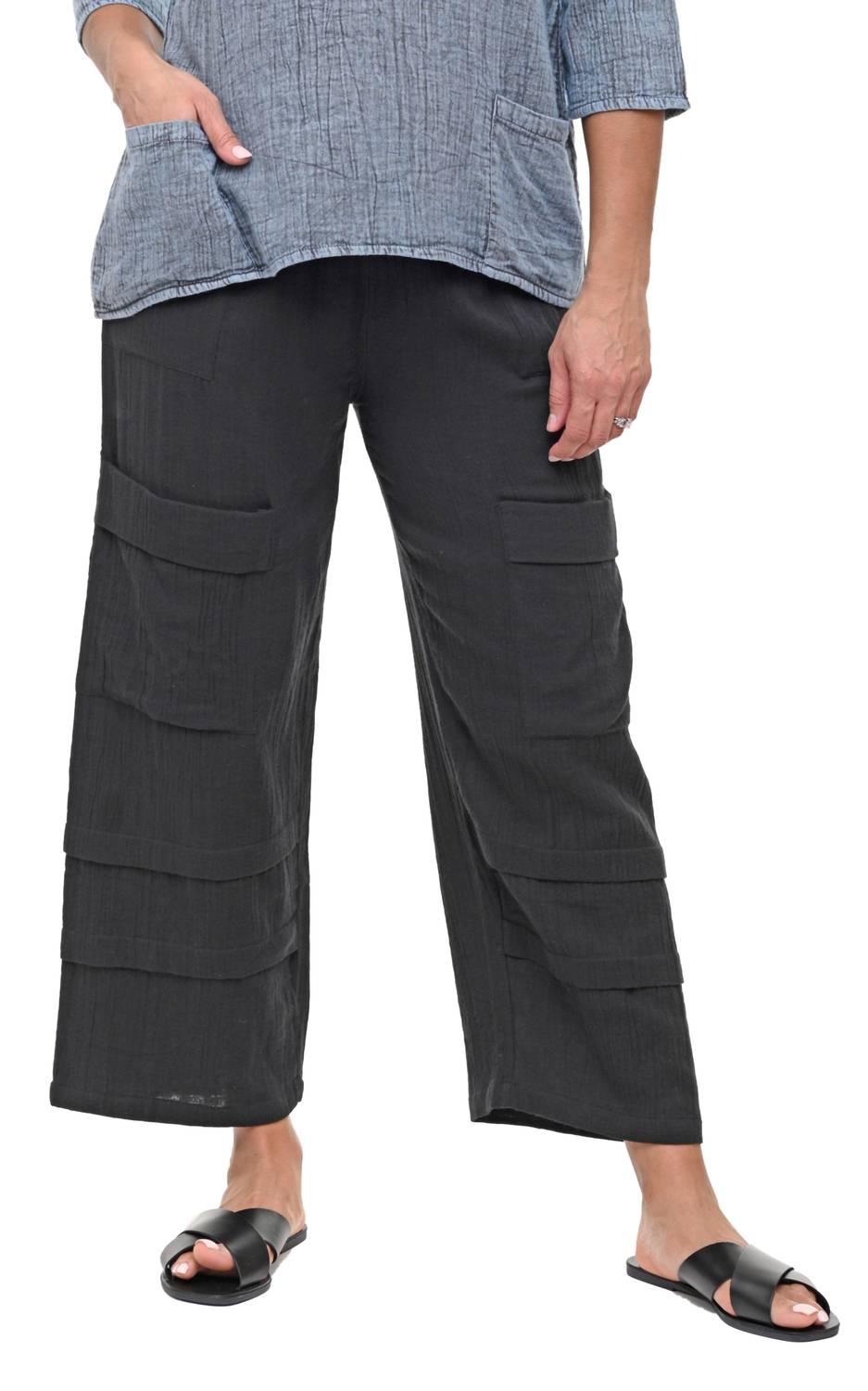 

Метро Брюки в черном Tulip Clothing