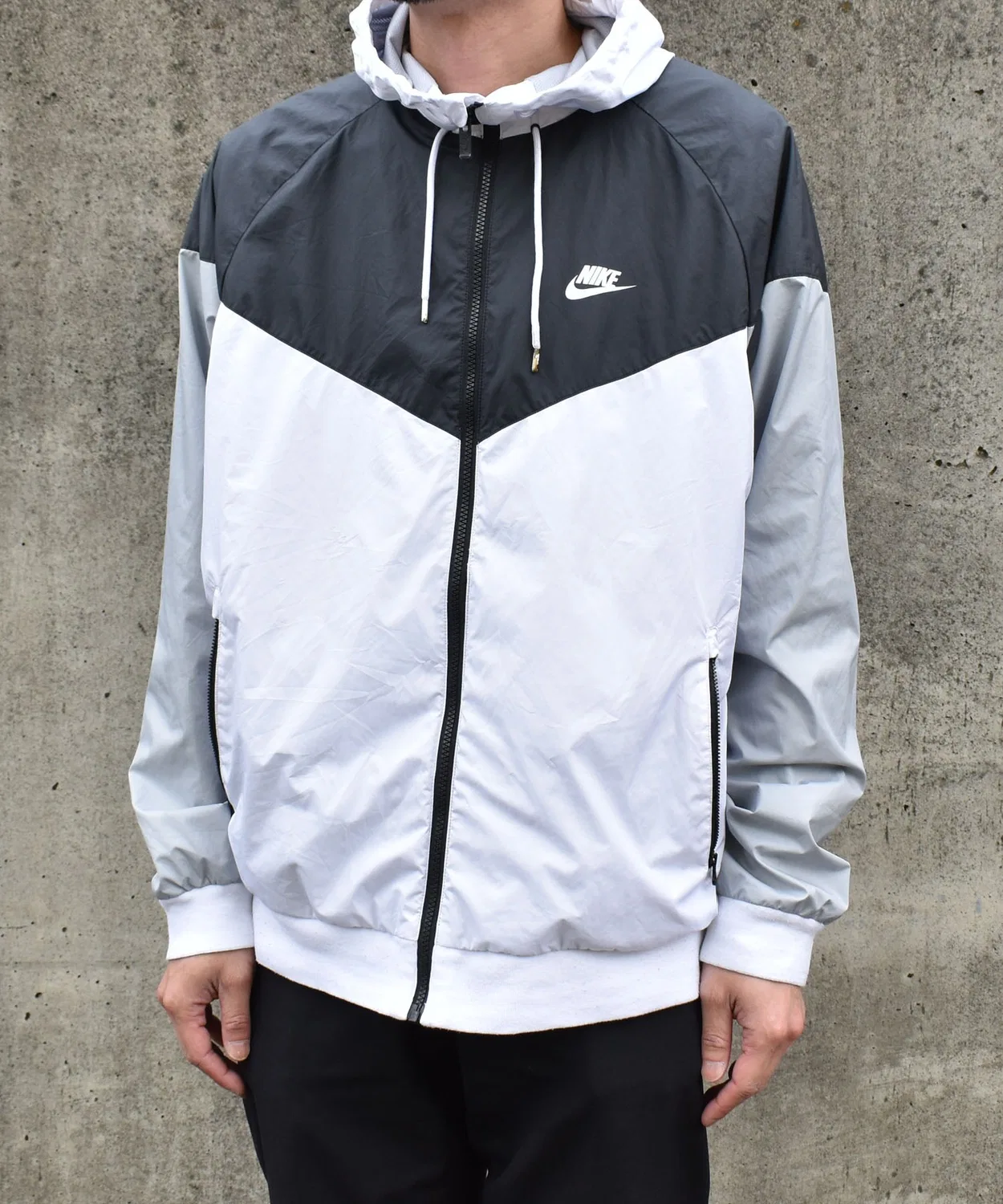 Винтажная куртка Nike флисовая полноценная застежка-молния белая — фото 2