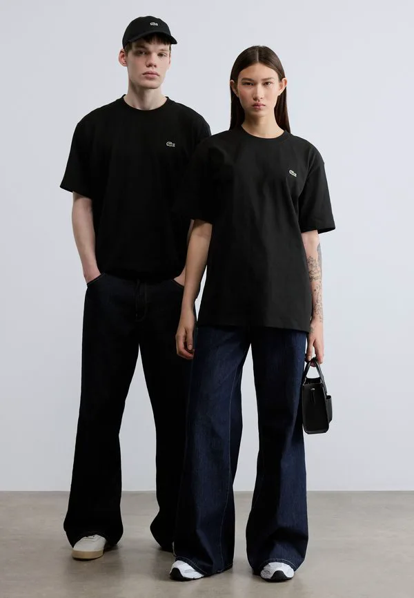 Футболка Lacoste Базовая унисекс, Круглый вырез, черный — фото 2
