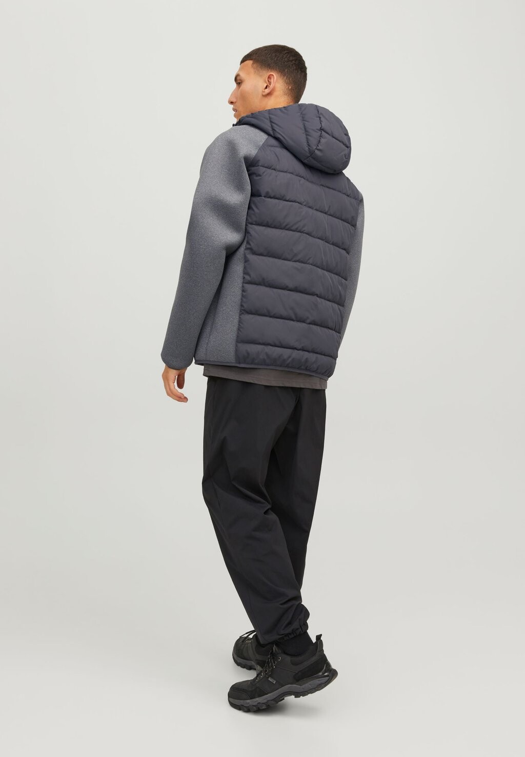 

Куртка для активного отдыха Jack & Jones JCODUST HYBRID JACKET, асфальт/светло-серый