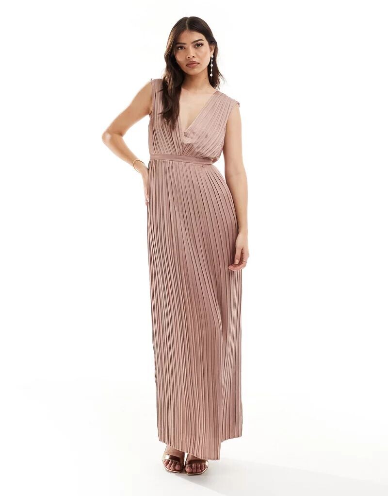 

Коричневое атласное платье макси со складками TFNC Bridesmaid