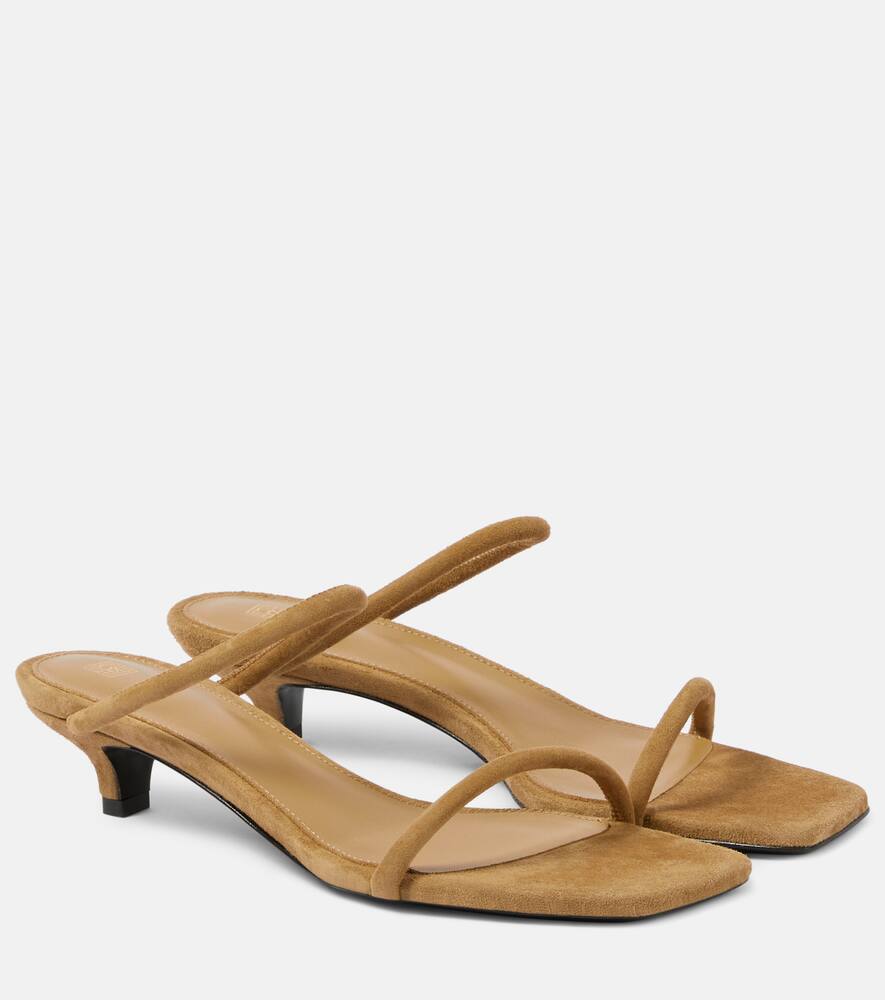 Минималистичная замшевая сандалия Toteme, Caramel 126