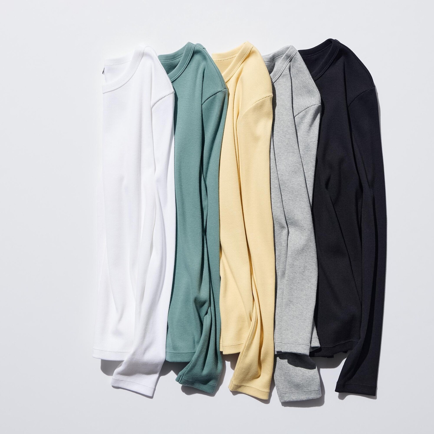 Лонгслив Uniqlo в рубчик с круглым вырезом, черный — фото 2