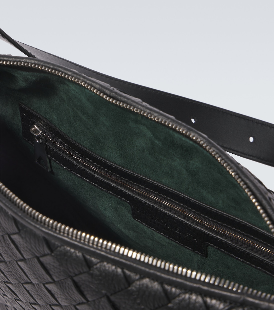 Путешественник Маленькая кожаная сумка через плечо Intreccio Bottega Veneta, Black-Silver — фото 4