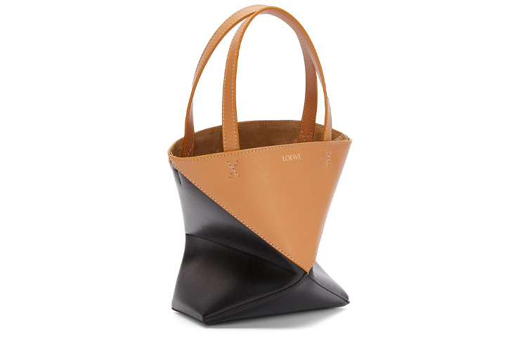 LOEWE Блестящая кожаная сумка мини женская теплый песочный желтый и черный — фото 2