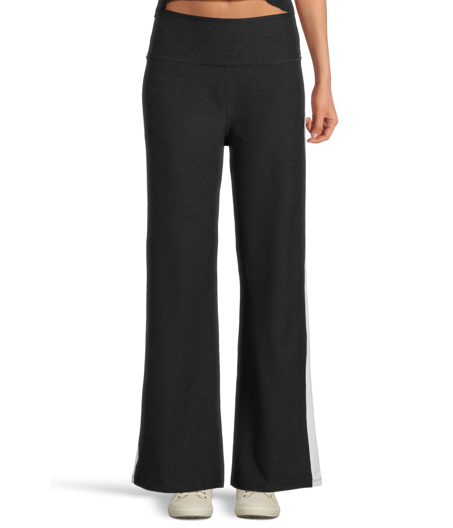 

Брюки Beyond Yoga Spacedye Laid Back Stripe Pants, Darkest Night/Cloud White