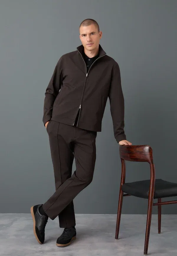Куртка Regular fit funnel light jacket Next, коричневый — фото 4