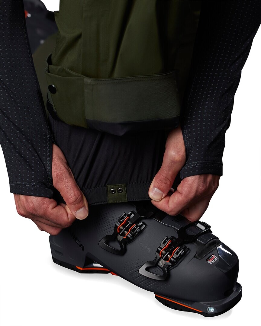 

Брюки The North Face Freethinker Futurelight, зеленый