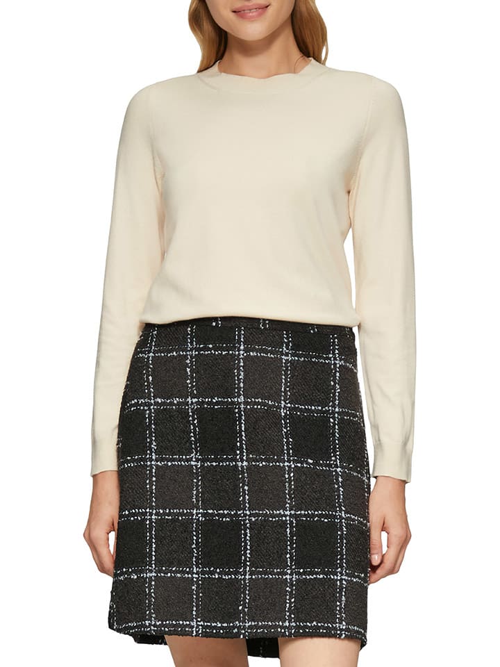 

Свитер кремового цвета s.Oliver