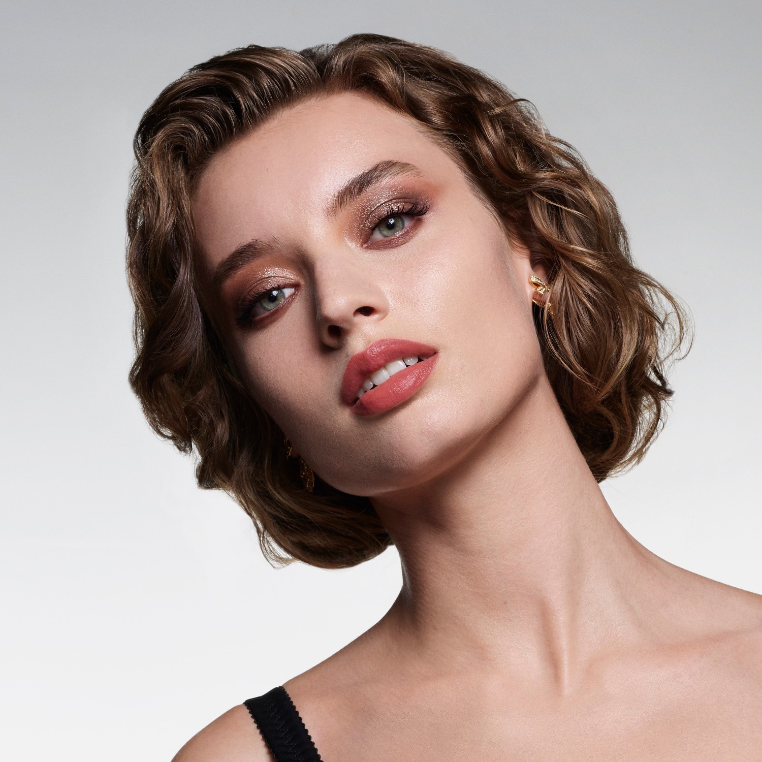 Тени для век ever icon eye palette Dolcegabbana, 01 amber venus, вес 6.5 гр. — фото 4