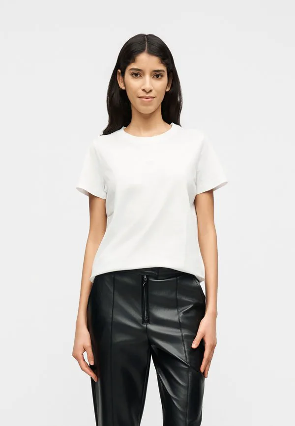 

Мини-Футболка с треугольником из стразов, базовая футболка Guess, Pure White, Белый, Мини-Футболка с треугольником из стразов, базовая футболка Guess, Pure White