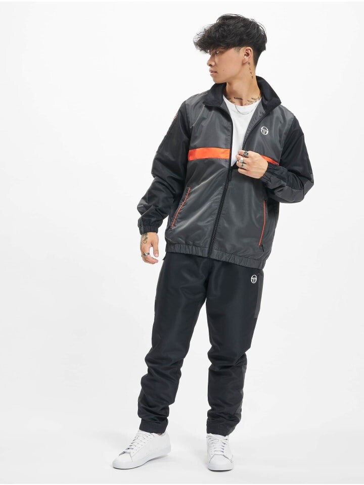 

Спортивный костюм Sergio Tacchini, цвет black/ebony