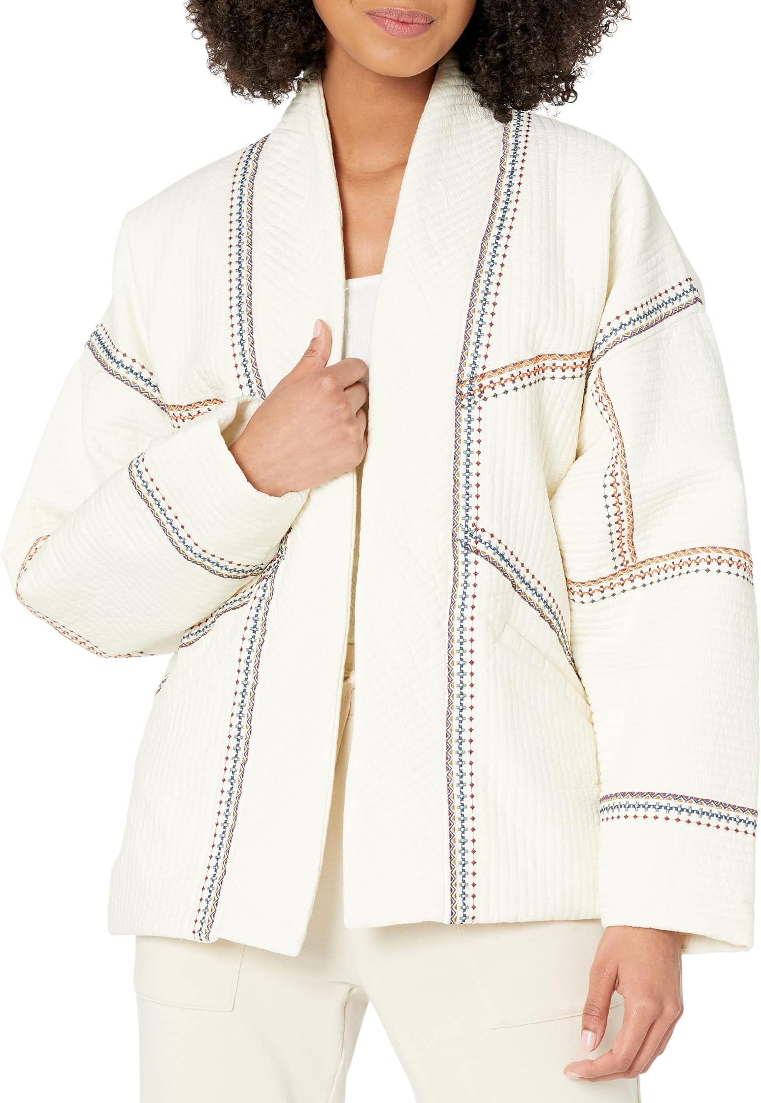 

Куртка Blank NYC Embroidered Detail Kimono Quilted Jacket in Pure Bliss, цвет Pure Bliss