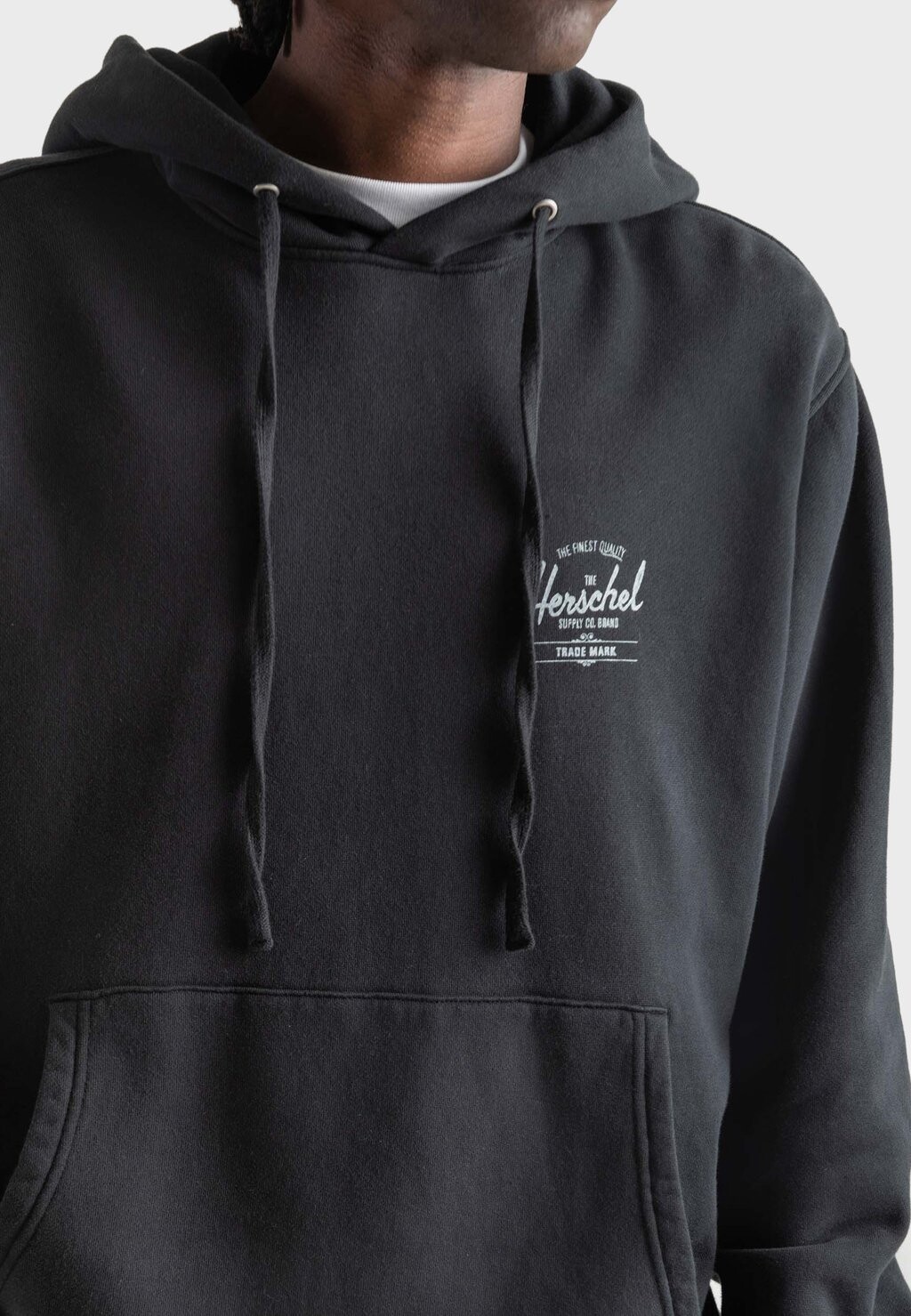 

Толстовка с капюшоном BASIC Herschel, черный
