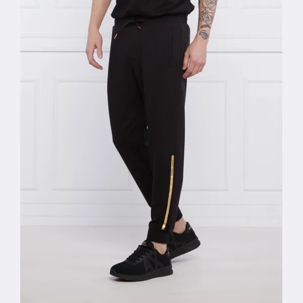 

Спортивные брюки стандартного кроя Armani Exchange, черный