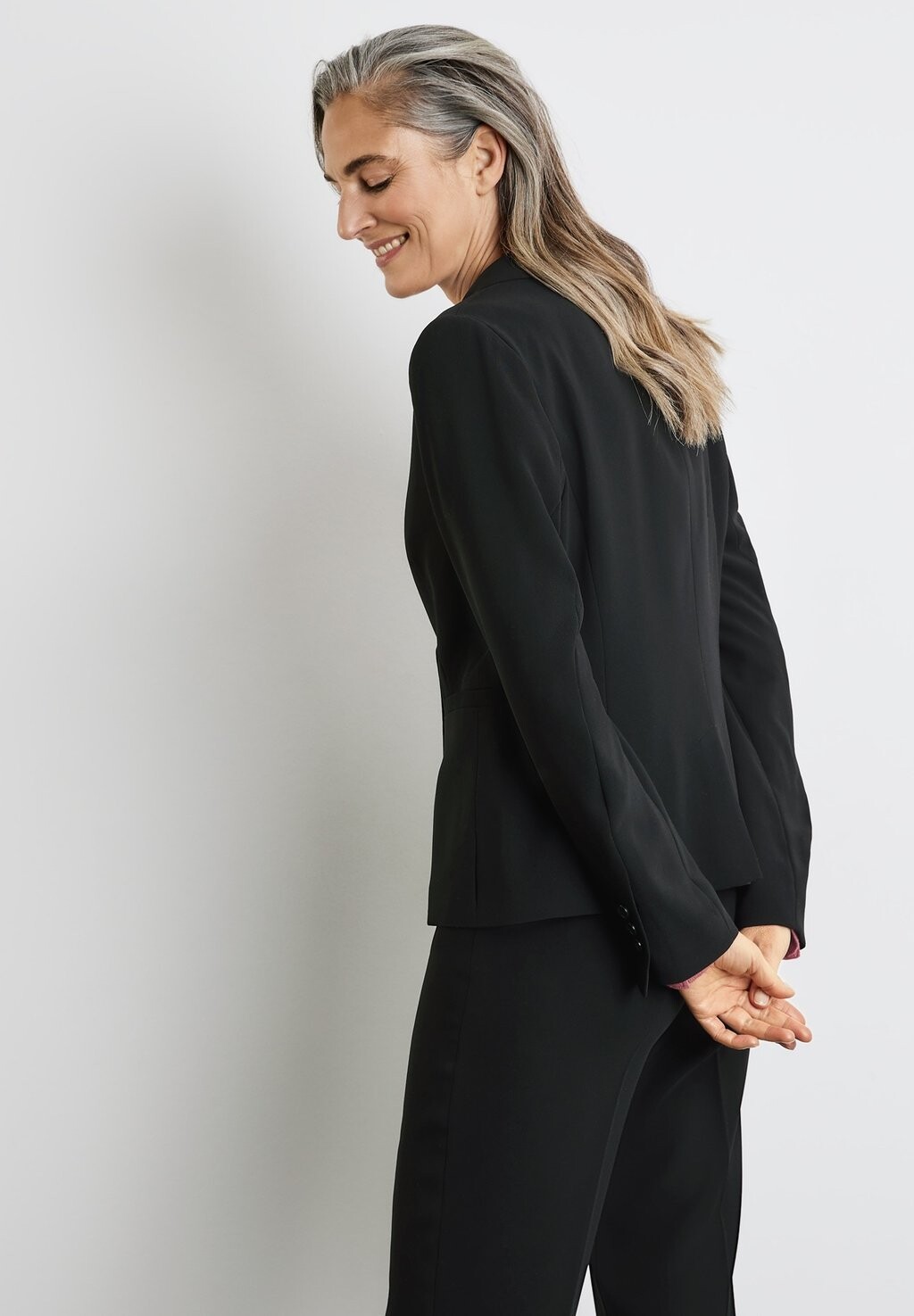 

Блейзер LANGARM MIT REVERSKRAGEN Gerry Weber, черный