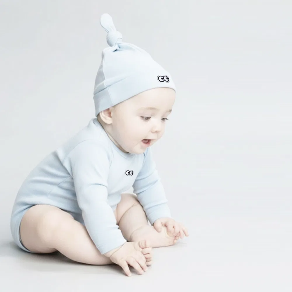 Детский боди-костюм с шапочкой небесно-голубой от Luuklook.Studios — фото 2