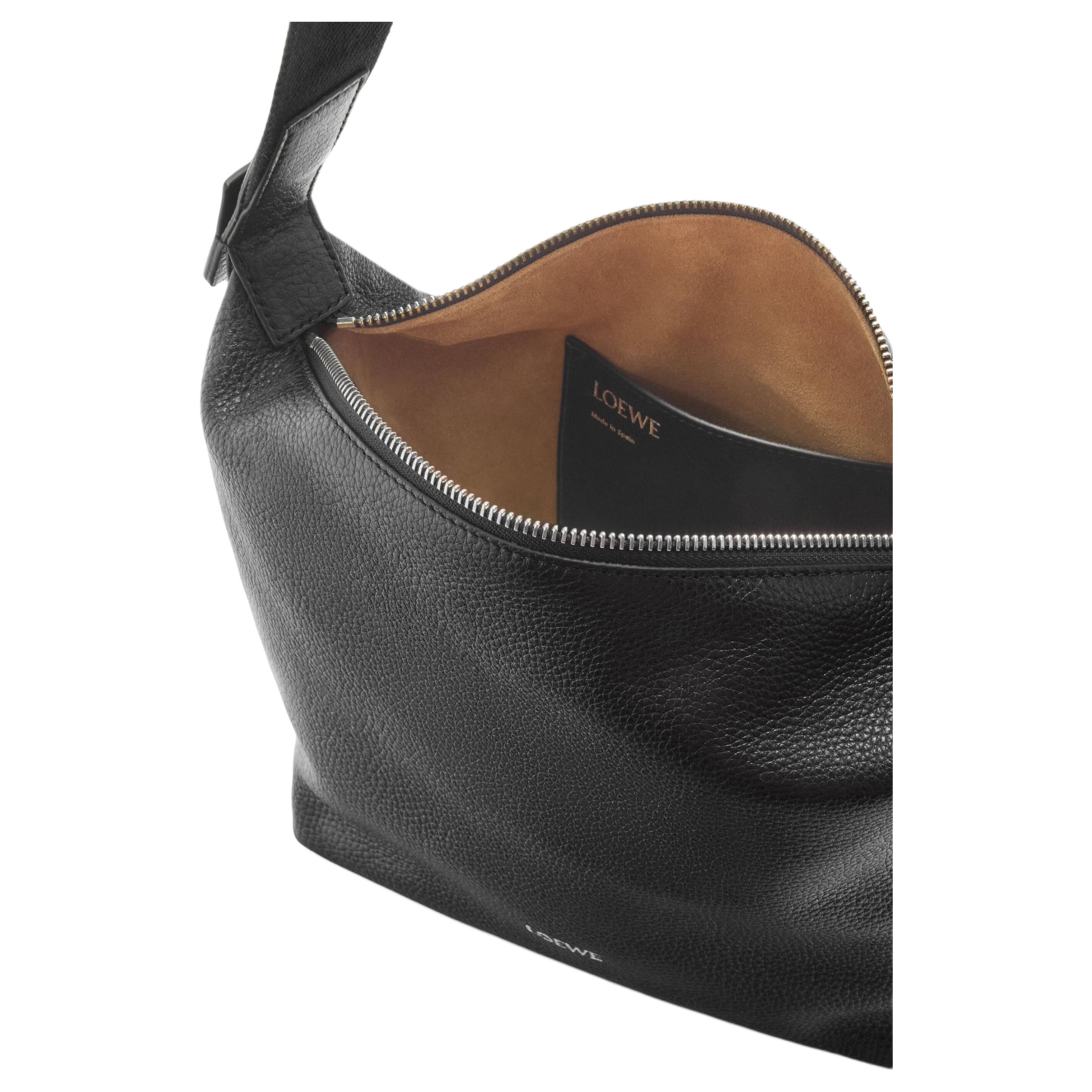 LOEWE Cubi Grain Calfskin Crossbody Bag, Shoulder Bag Small Unisex Black — фото 4