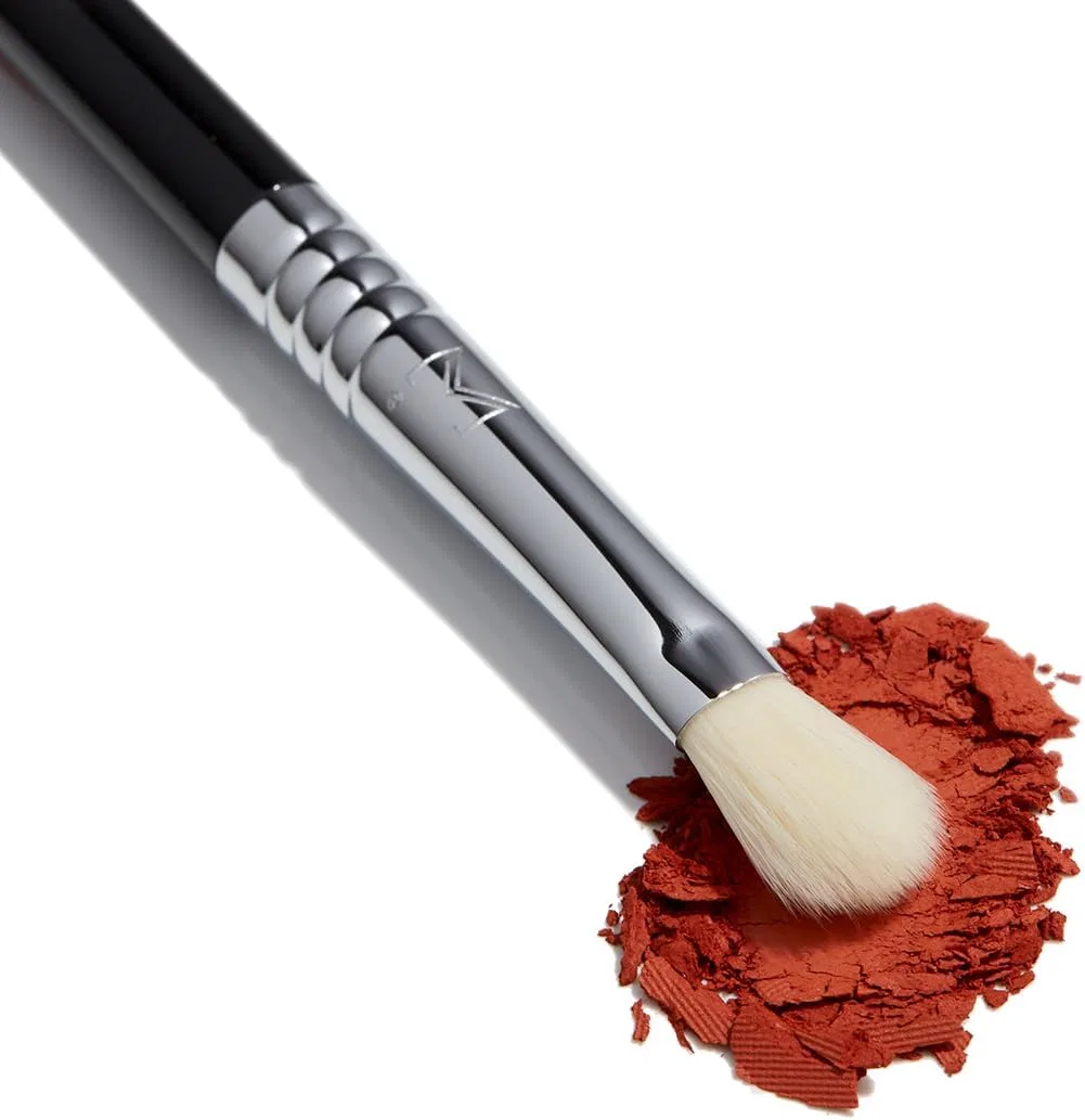 Кисть для растушевки Sigma Beauty E27 Detail Blending Brush, 1 шт, черный — фото 4
