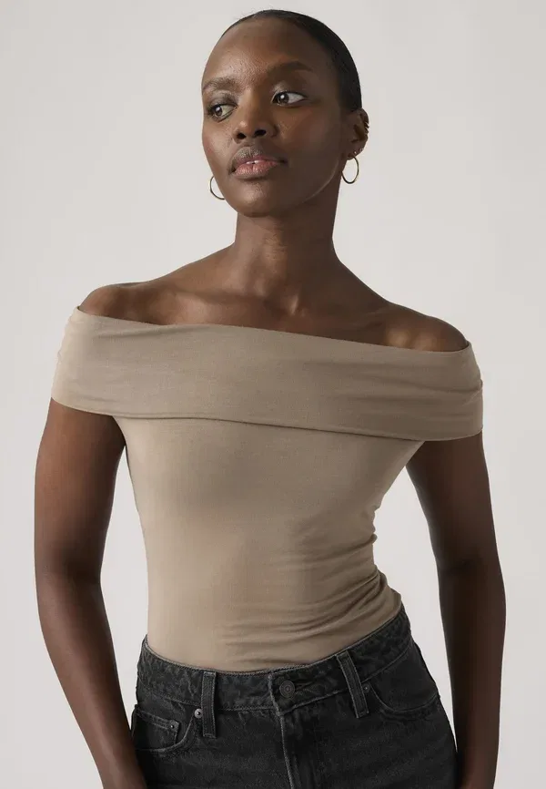 Футболка Levi'S Tori twisted clean basic, цвет сосновая кора