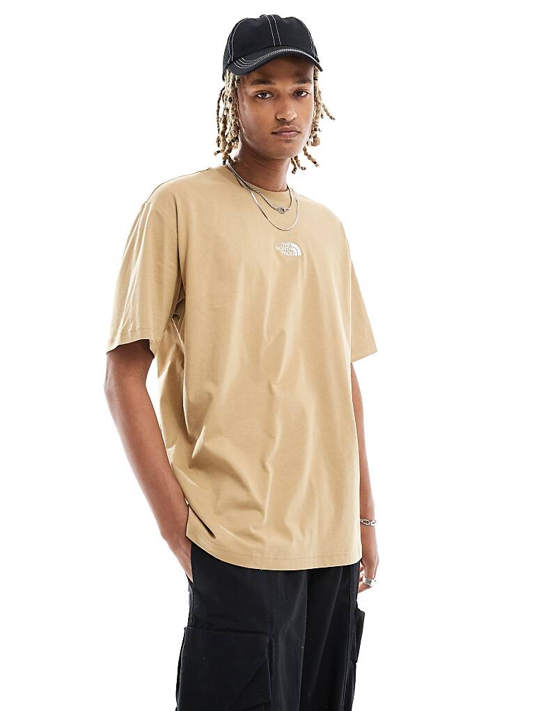 

Бежевая футболка Oversized-тяжеловес The North Face эксклюзивно на ASOS