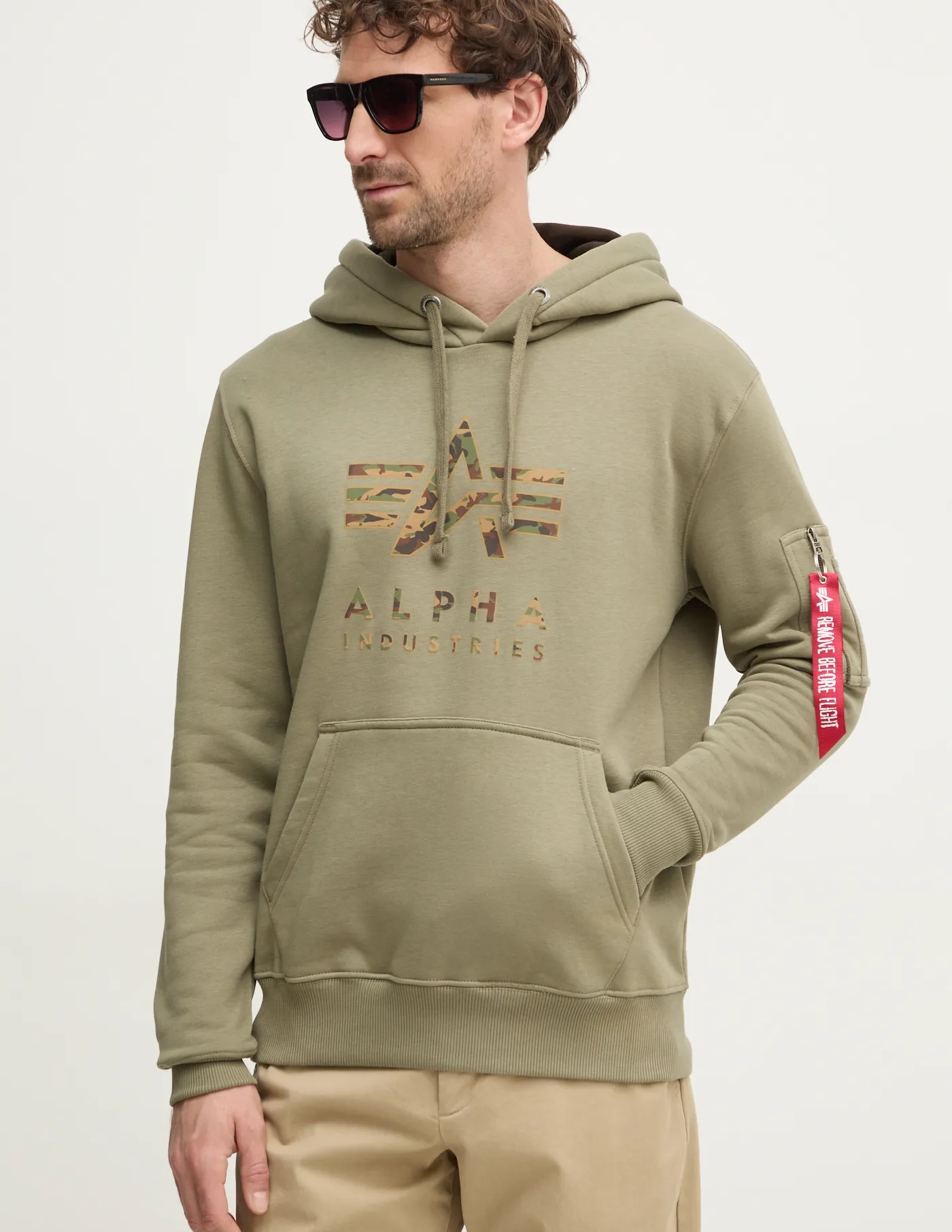 

Толстовка Alpha Industries, зеленый