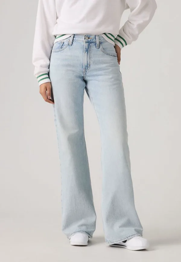 Свободные джинсы-клеш средней длины Levi'S, Light Blue Denim — фото 3