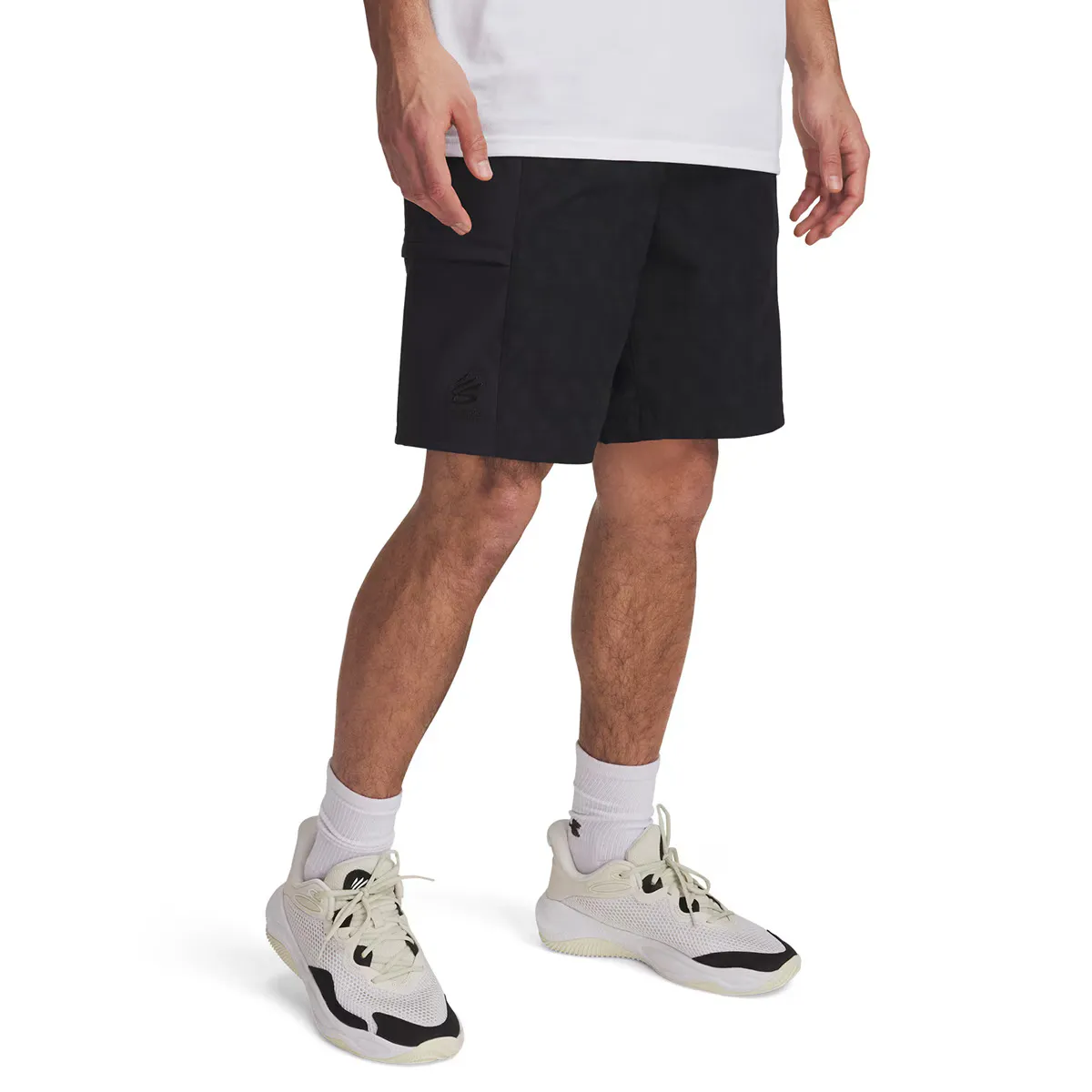 

Under Armour Мужские тканые шорты Curry, черный