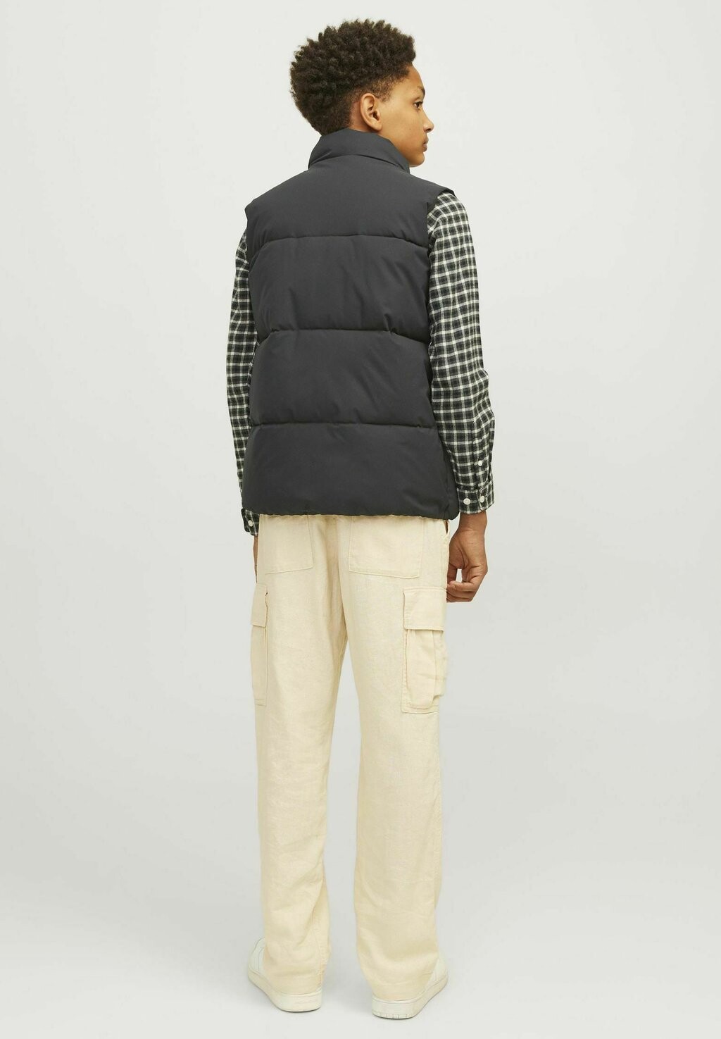

Жилет PUFFER Jack & Jones Junior, черный