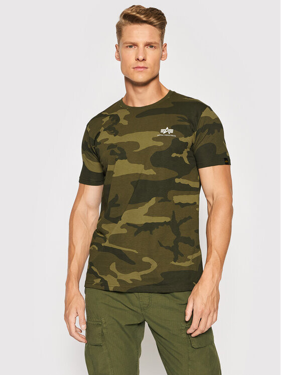 

Футболка стандартного кроя Alpha Industries, зеленый