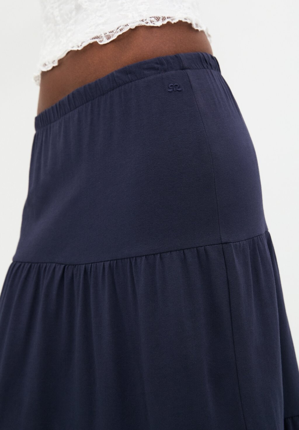 

Юбка плиссированная LONG WITH RUFFLES PULL&BEAR, темно-синий