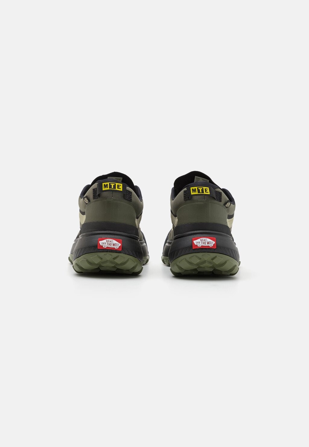 

Кроссовки MTE CROSSPATH UNISEX Vans, хаки