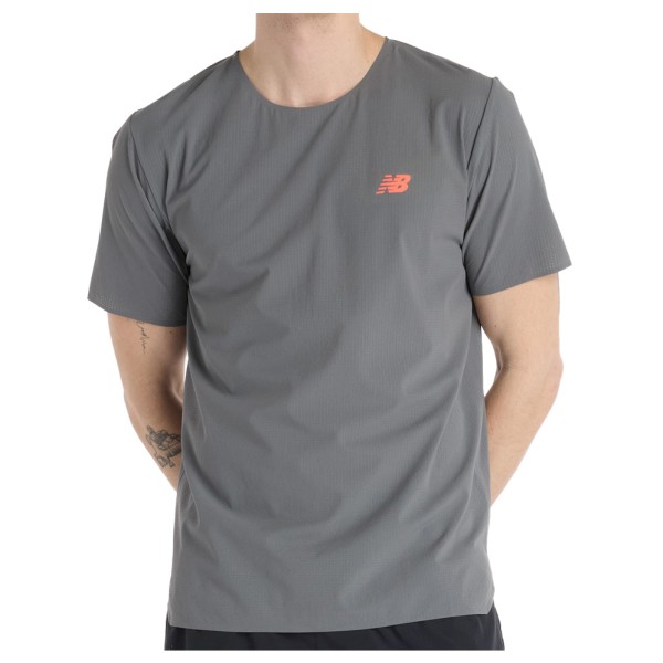 

Ультралегкая футболка для бега в день гонки New Balance, красный