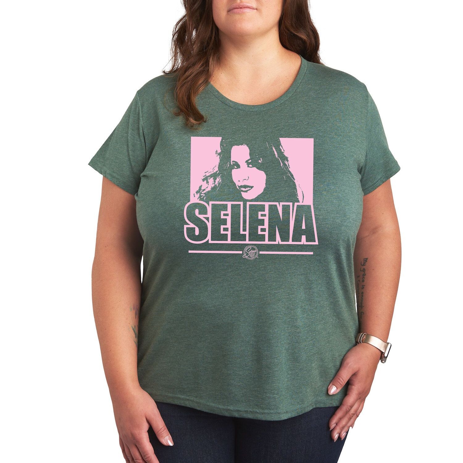 

Футболка с рисунком Missy Plus Size Selena Quintanilla Licensed Character