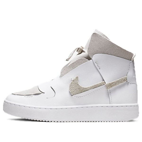 Кроссовки испорчены lx Nike, белый