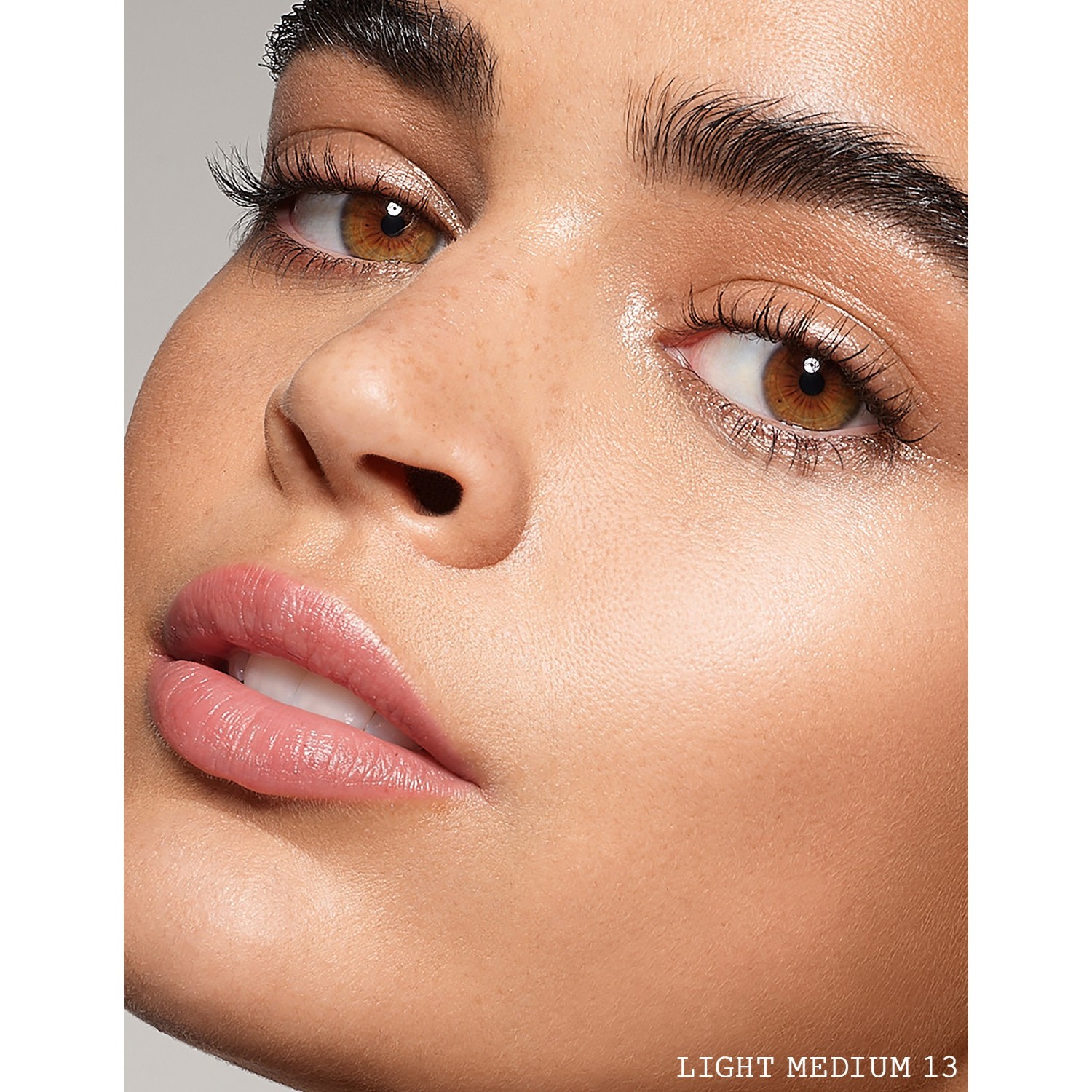 Тональный крем для лица sublime perfection concealer Pat Mcgrath Labs, 13 - light medium, объем 35 мл — фото 4