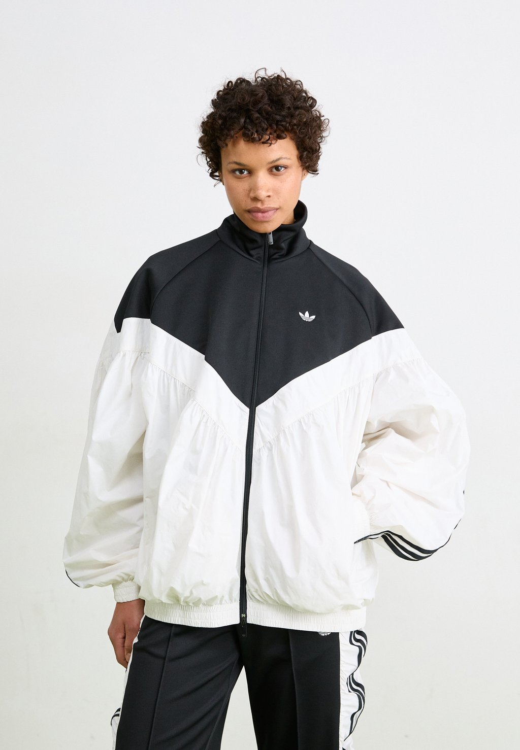 

Летняя куртка R3CODED TRACKTOP Adidas Originals, черный