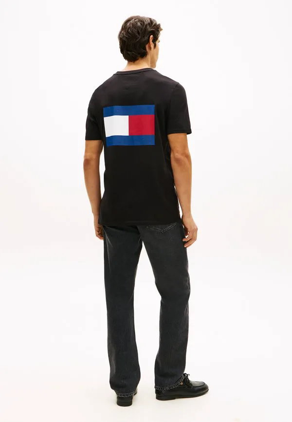 Эксклюзивная футболка с принтом флага на спине. Tommy Hilfiger, Black
