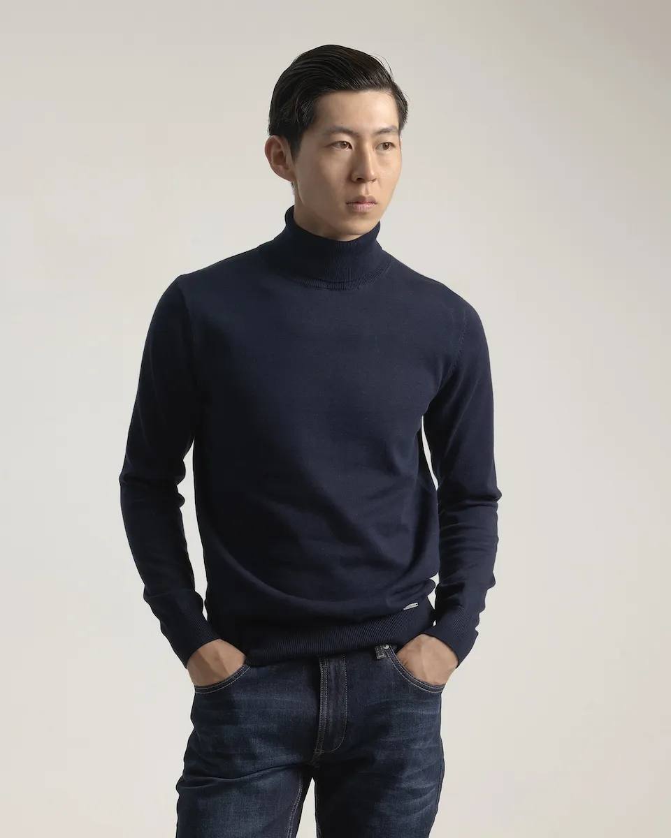 

Мужской свитер с высоким воротником из хлопка PuroEgo, темно-синий