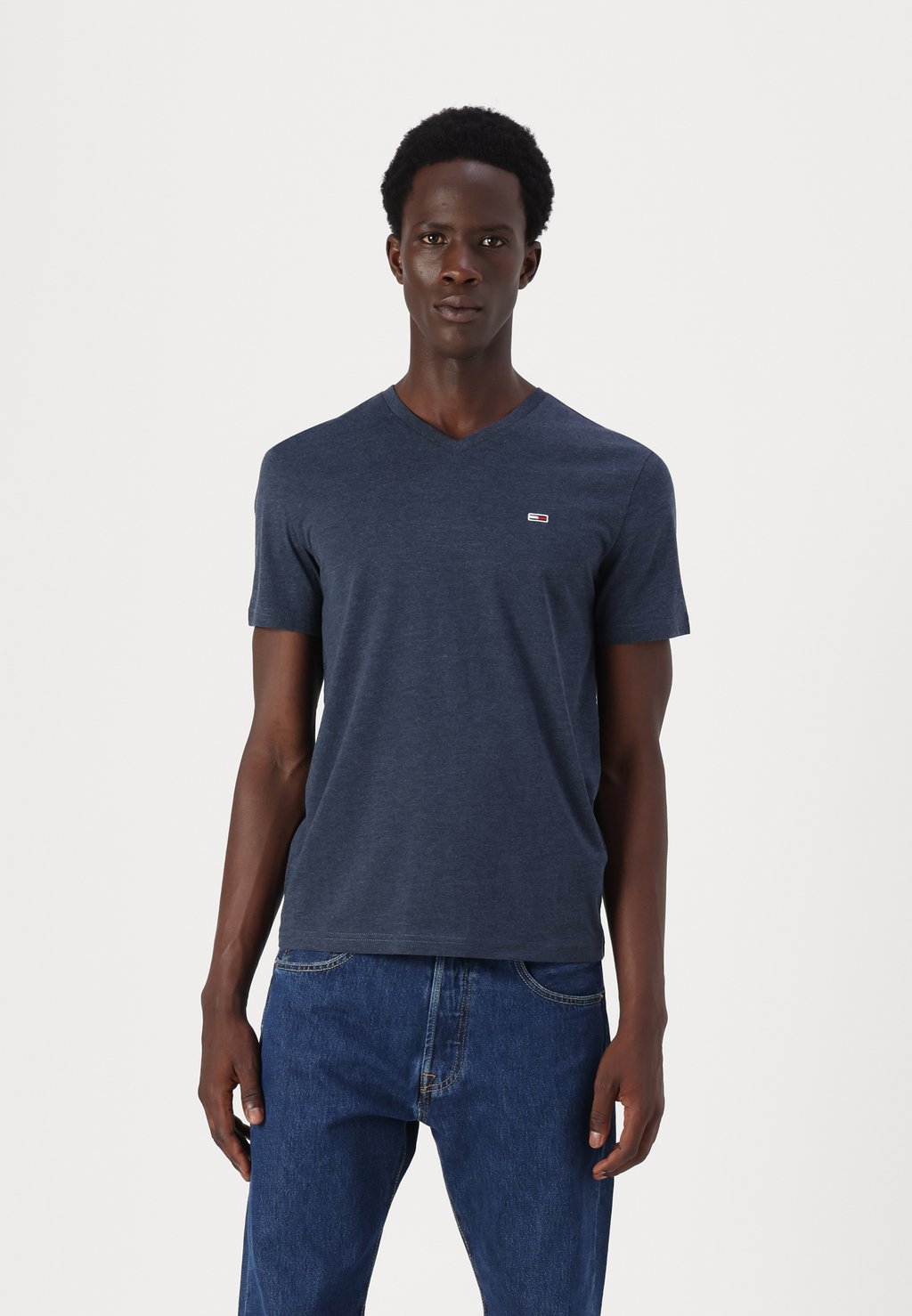 

Базовая футболка SLIM JASPE V NECK TEE Tommy Jeans, темно-синий