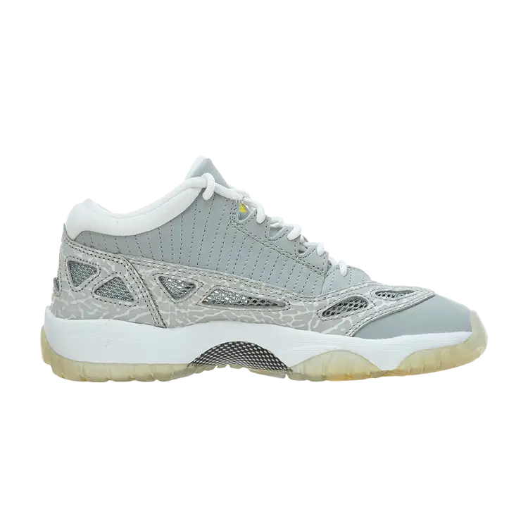 

Кроссовки Air Jordan 11 Retro GS, серебряный