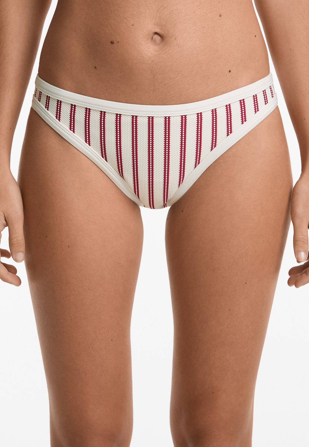 

Плавки бикини TRIM TEXTURED STRIPLE CLASSIC OYSHO, бежевый