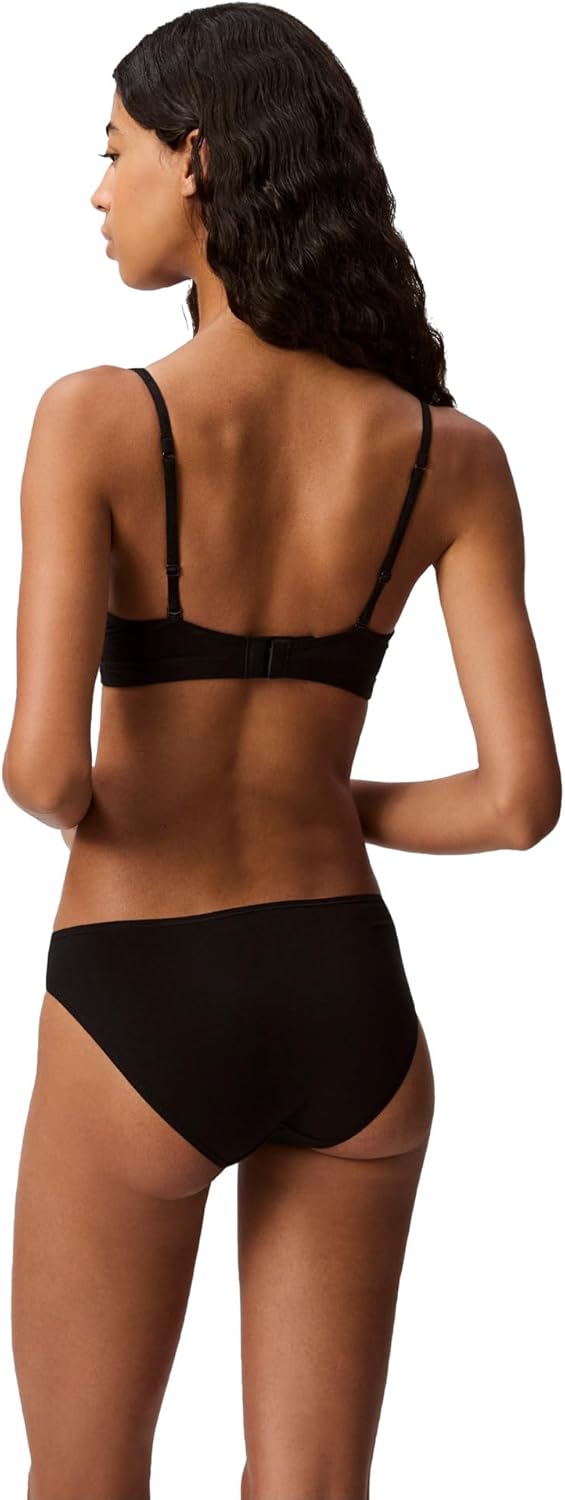 Женский бюстгальтер-бралетт Calvin Klein Form to Body с легкой подкладкой и треугольными чашечками, Black — фото 2