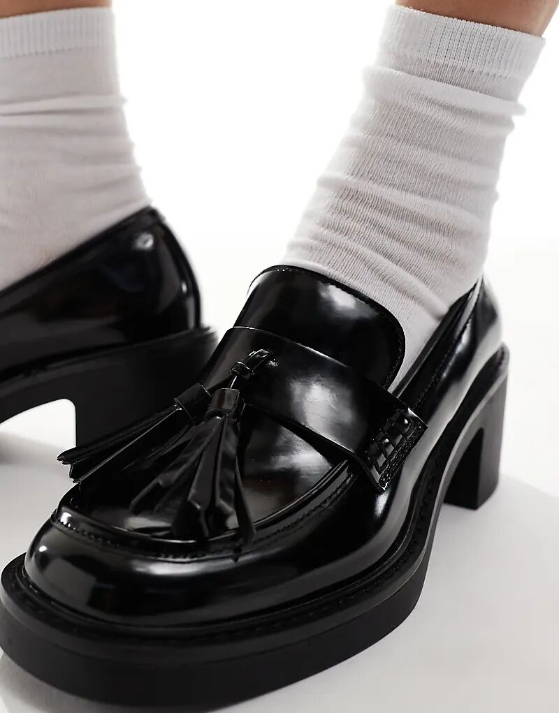 Лоферы на каблуке schuh Lovelyn из черной лакированной кожи — фото 2
