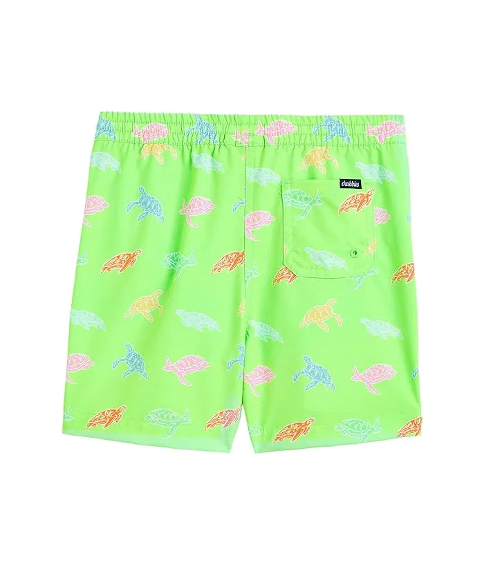 Плавки с принтом черепах The Lil Turtally Awesome Swim Trunk Chubbies Kids, Bright Blue/Pattern Base — фото 2
