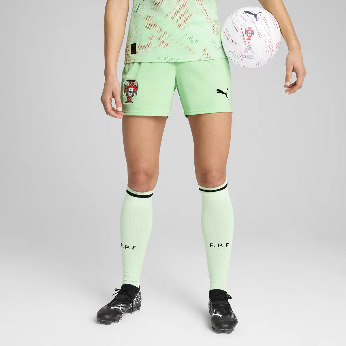 

Португалия FPF W Женские шорты Puma, зеленый