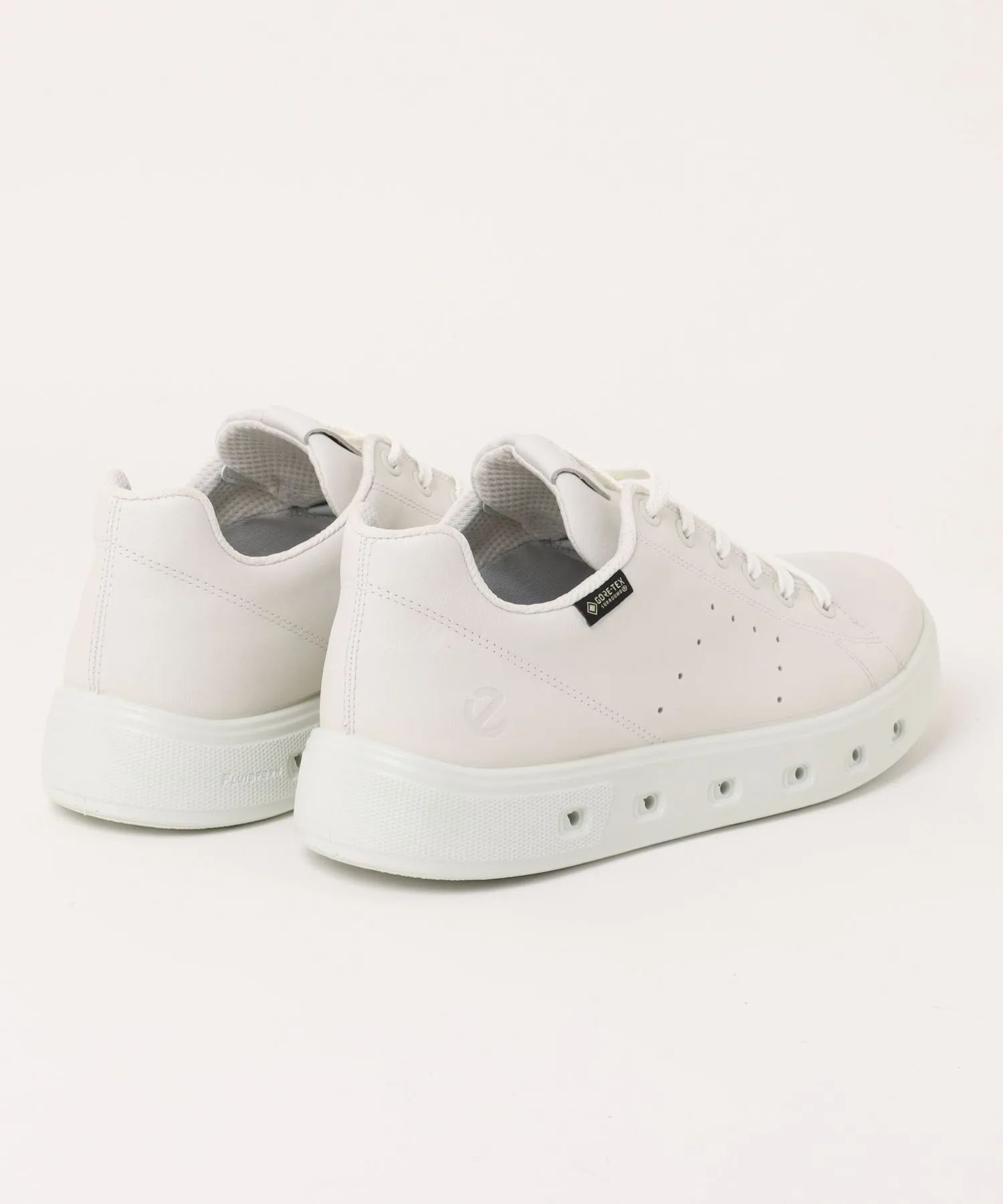 Мужские кроссовки из натуральной кожи ECCO STREET 720 GORE-TEX белые — фото 2