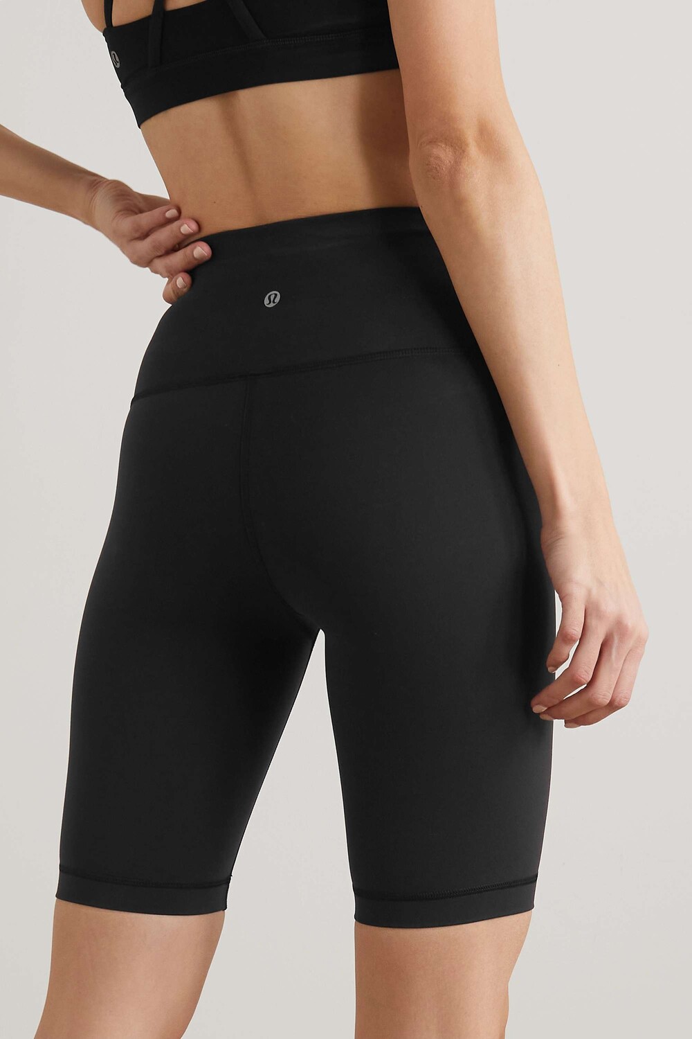 

LULULEMON Шорты Wunder Train 8 дюймов Everlux, черный